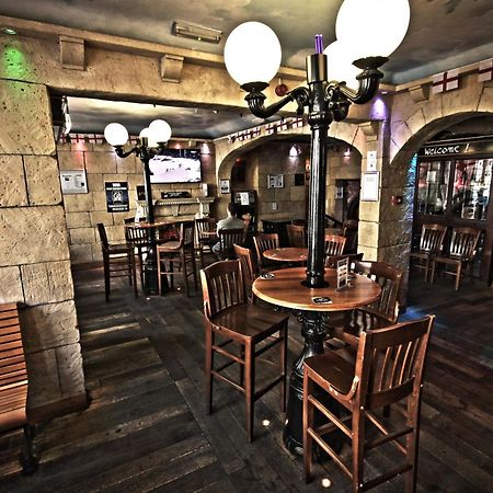 The George Hotel Γουίτμπι Εξωτερικό φωτογραφία
