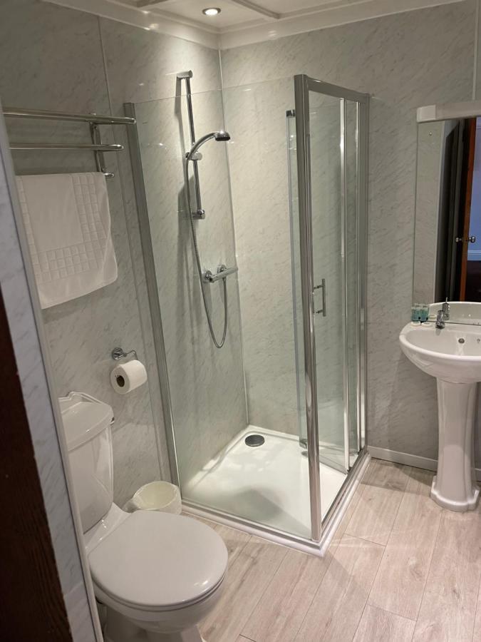 The George Hotel Γουίτμπι Εξωτερικό φωτογραφία